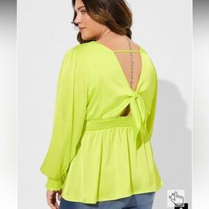 Torrid Plus Size 3X Satin Surplice Tie‎ Cut Out Back Long Sleeve Blouse NEW